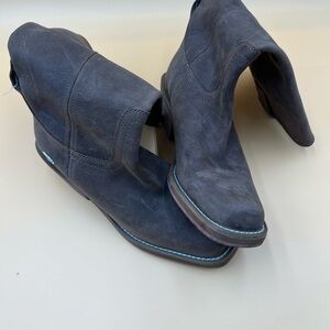 Leather cowboy boots rocket dog size 7.5